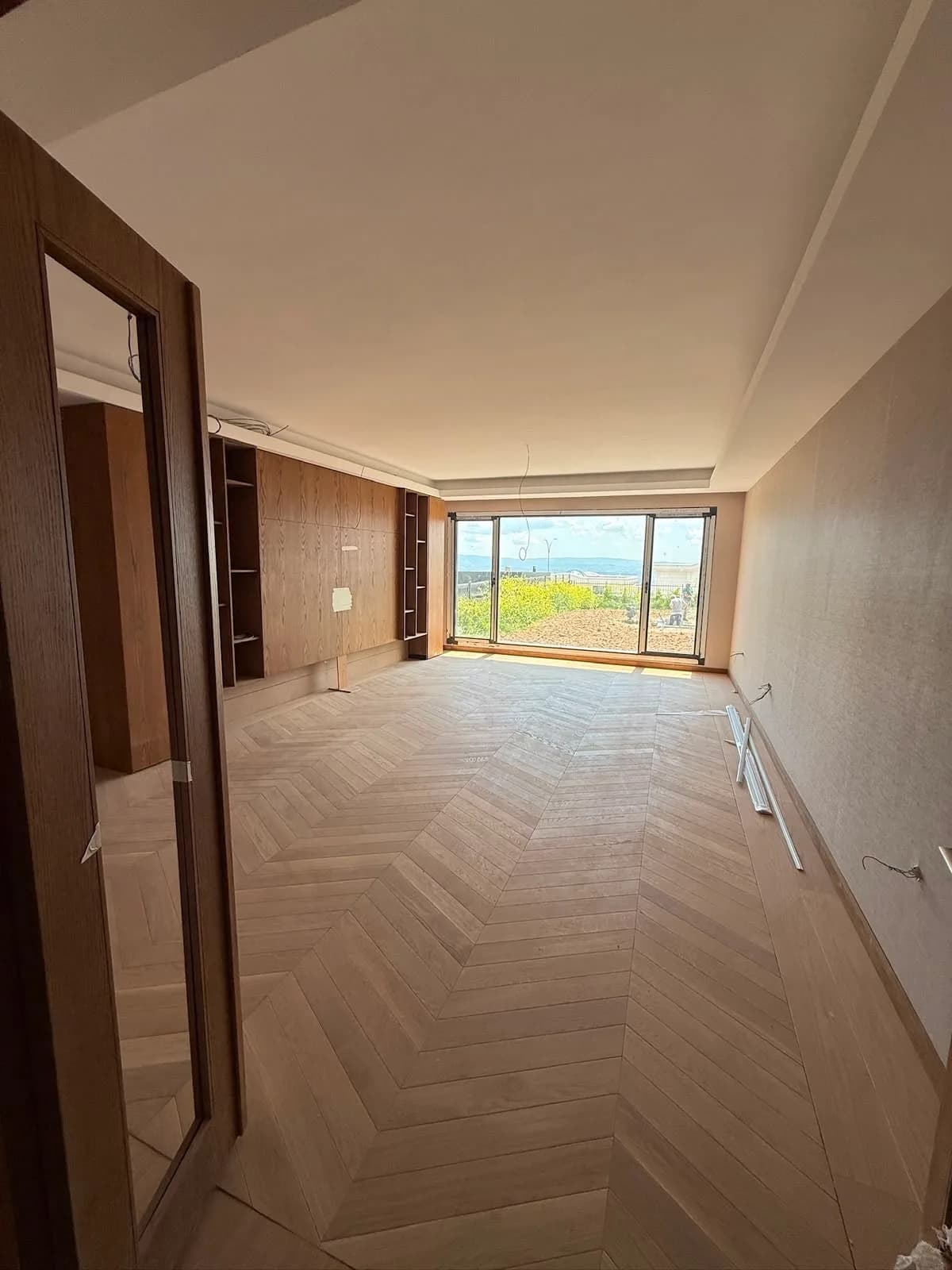 Daire teslimi — parke ve ahşap panel