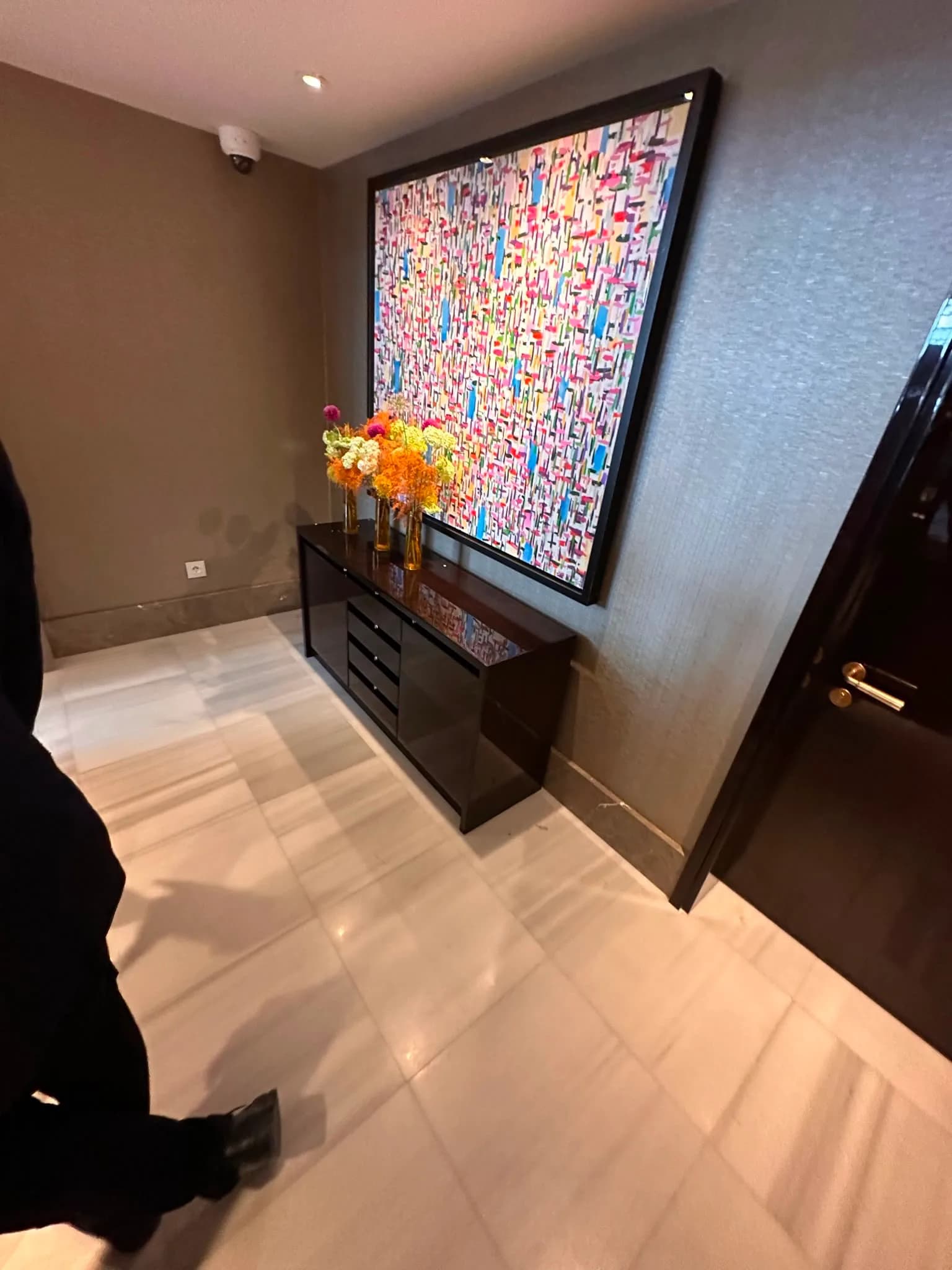 Ortak alan mobilyası ve konsol montajı